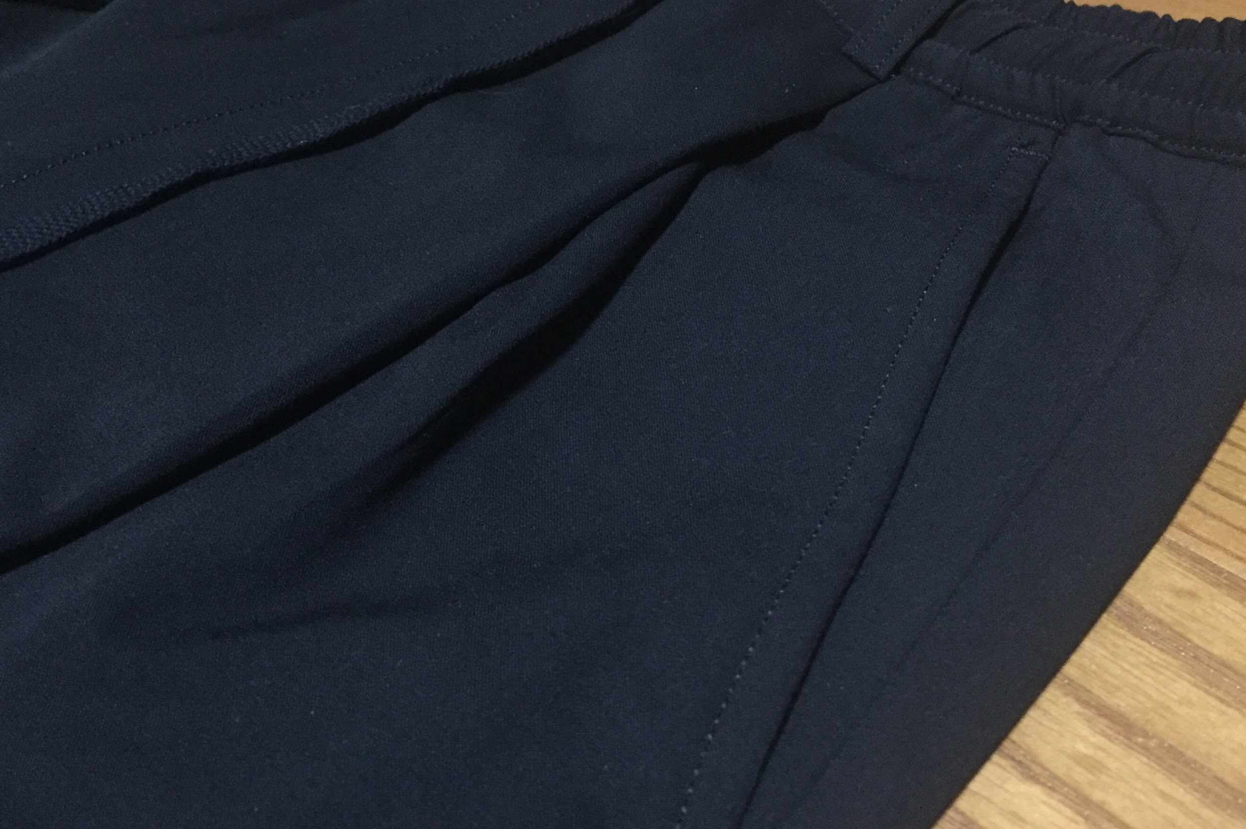 2017秋冬ユニクロUのウールブレンドワイドパンツはサイズUPで履くべし - 服ログ