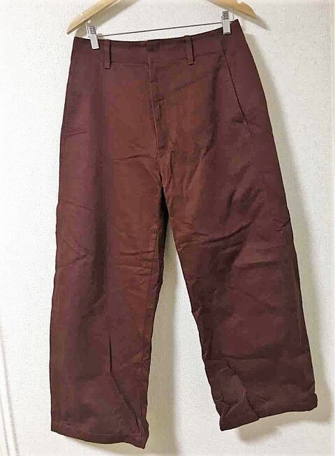 19年秋冬ユニクロuのカーブパンツはハイウエストで脚長効果あり マストバイの予感 服ログ